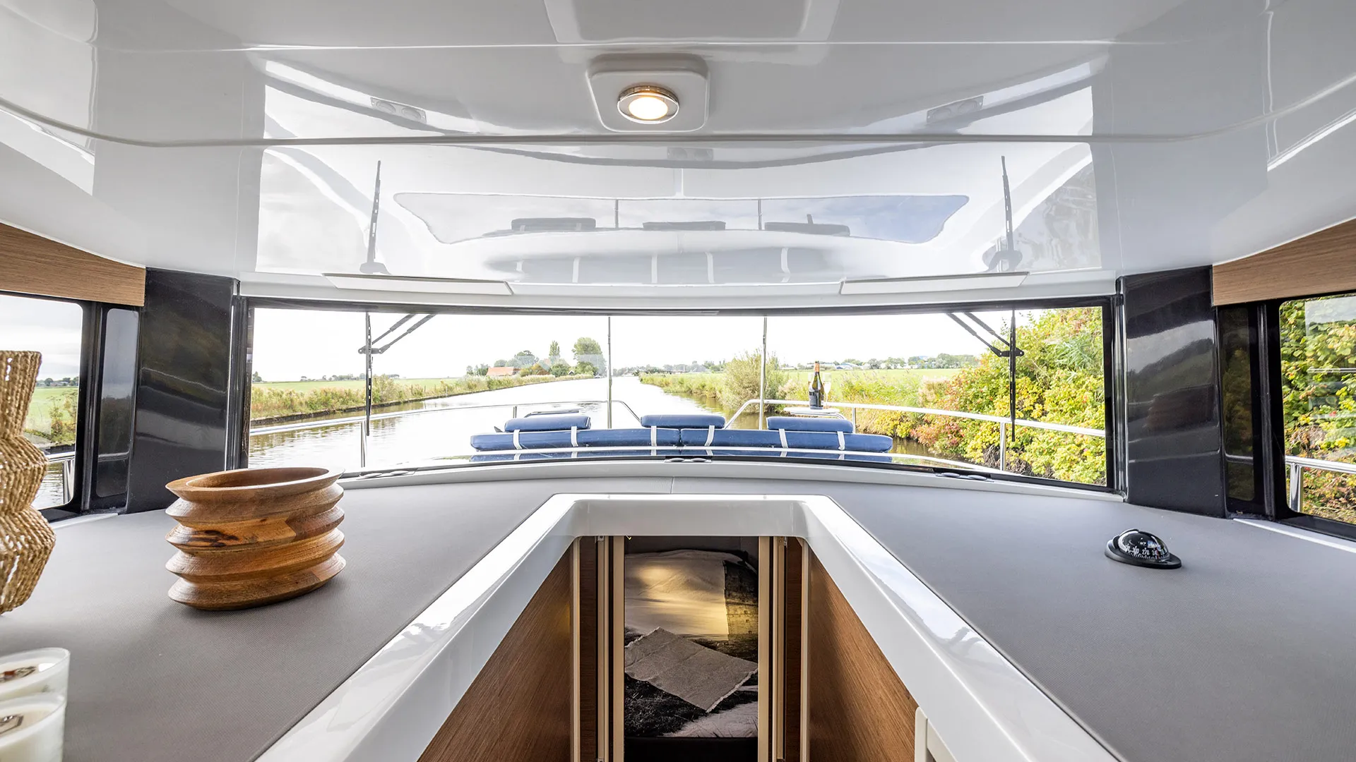 DELPHIA_11_FLYLOUNGE_IMAGE_INTERIOR_NETHERLANDS_19