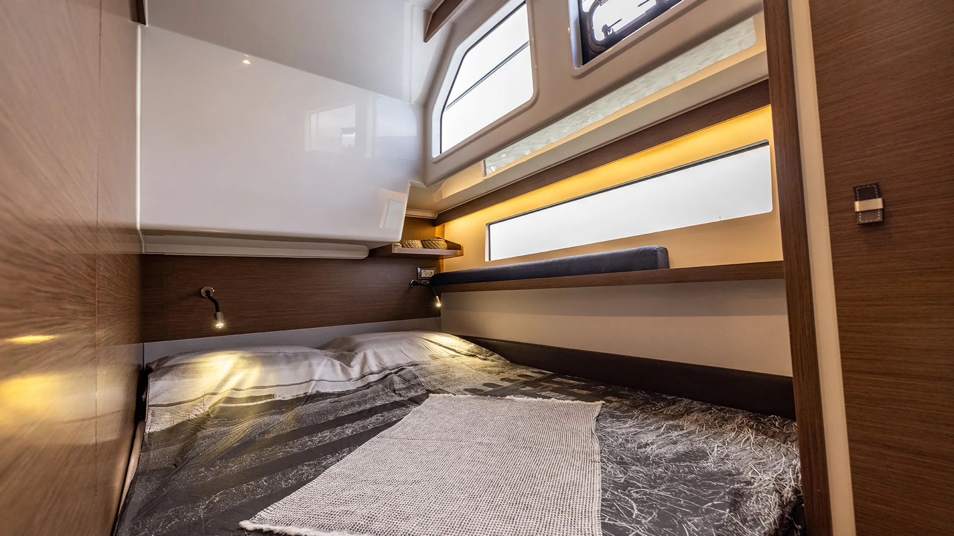 DELPHIA_11_FLYLOUNGE_IMAGE_INTERIOR_NETHERLANDS_4