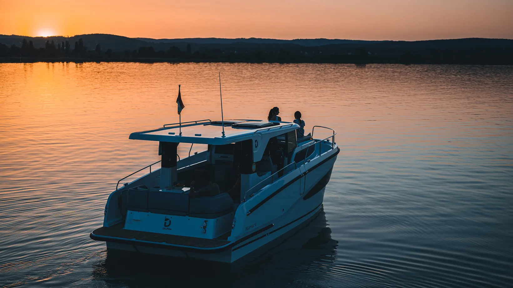 DELPHIA_10_LOUNGETOP_IMAGE_EXTERIOR_BALATON_37