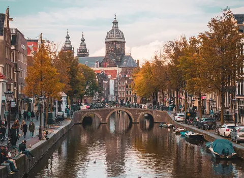 Amsterdam - Unsplash