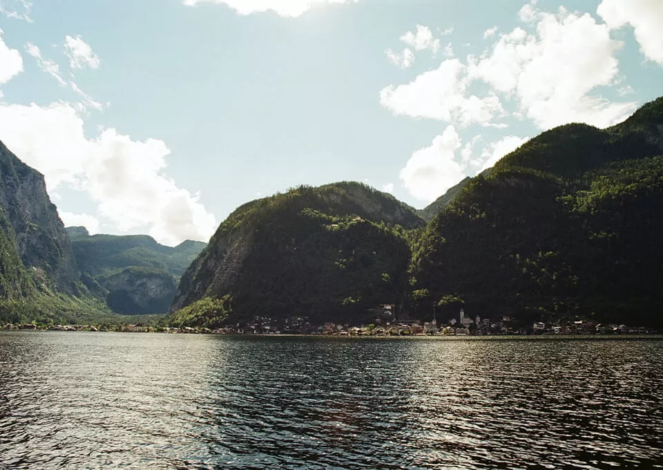 Hallstättersee - Benjamin Kaufmann - Unsplash