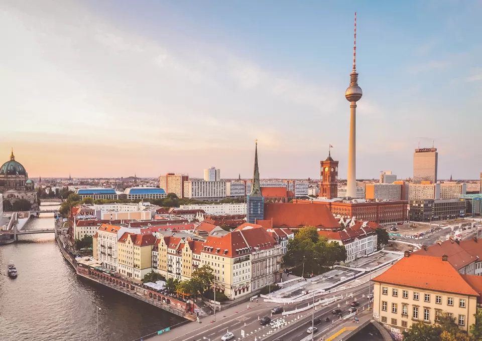 florian-wehde-1uWanmgkd5g-unsplash