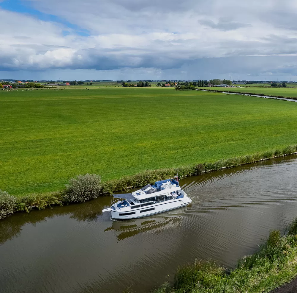 beneteau delphia yachts